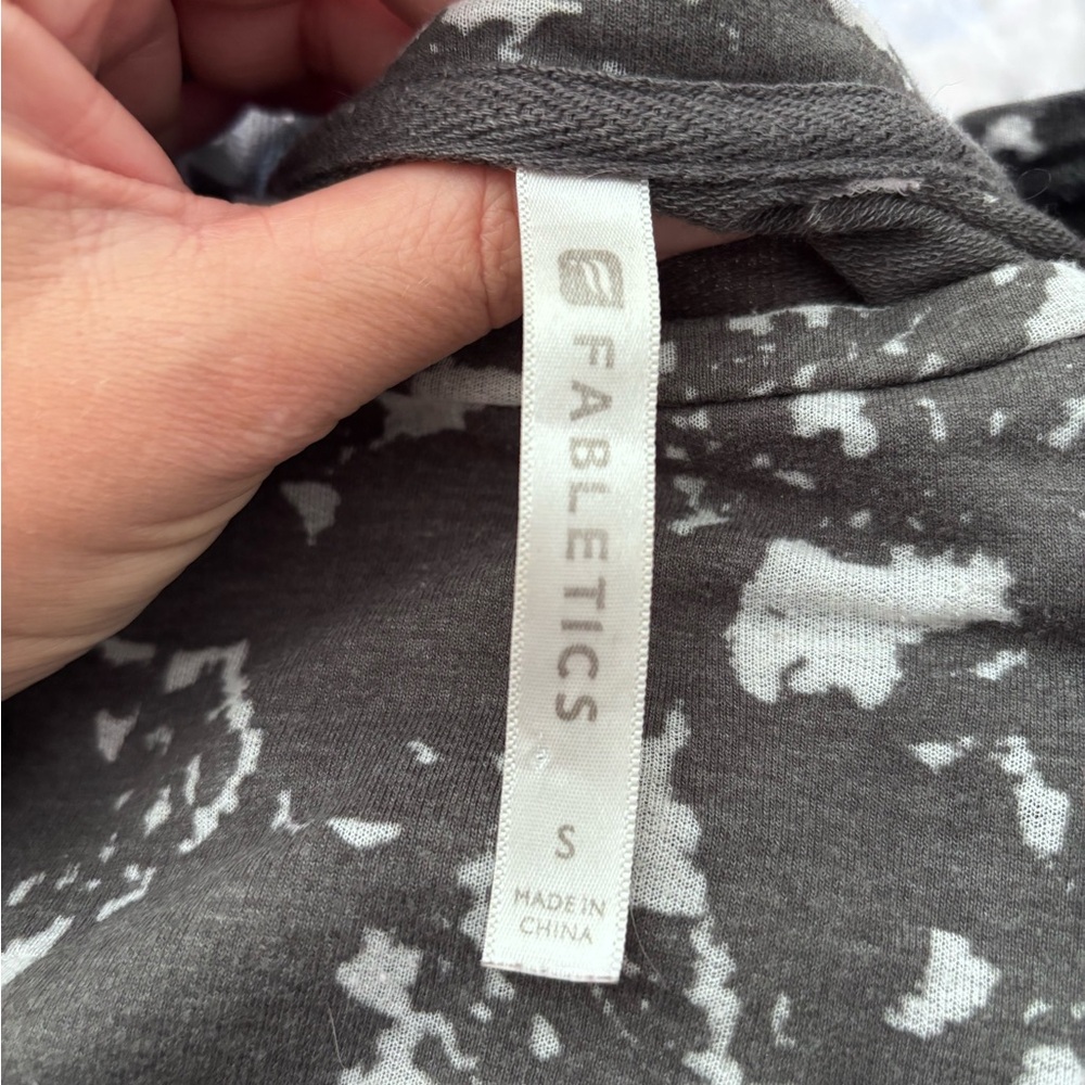 Fabletics S/M Bundle - Picture 2 of 10